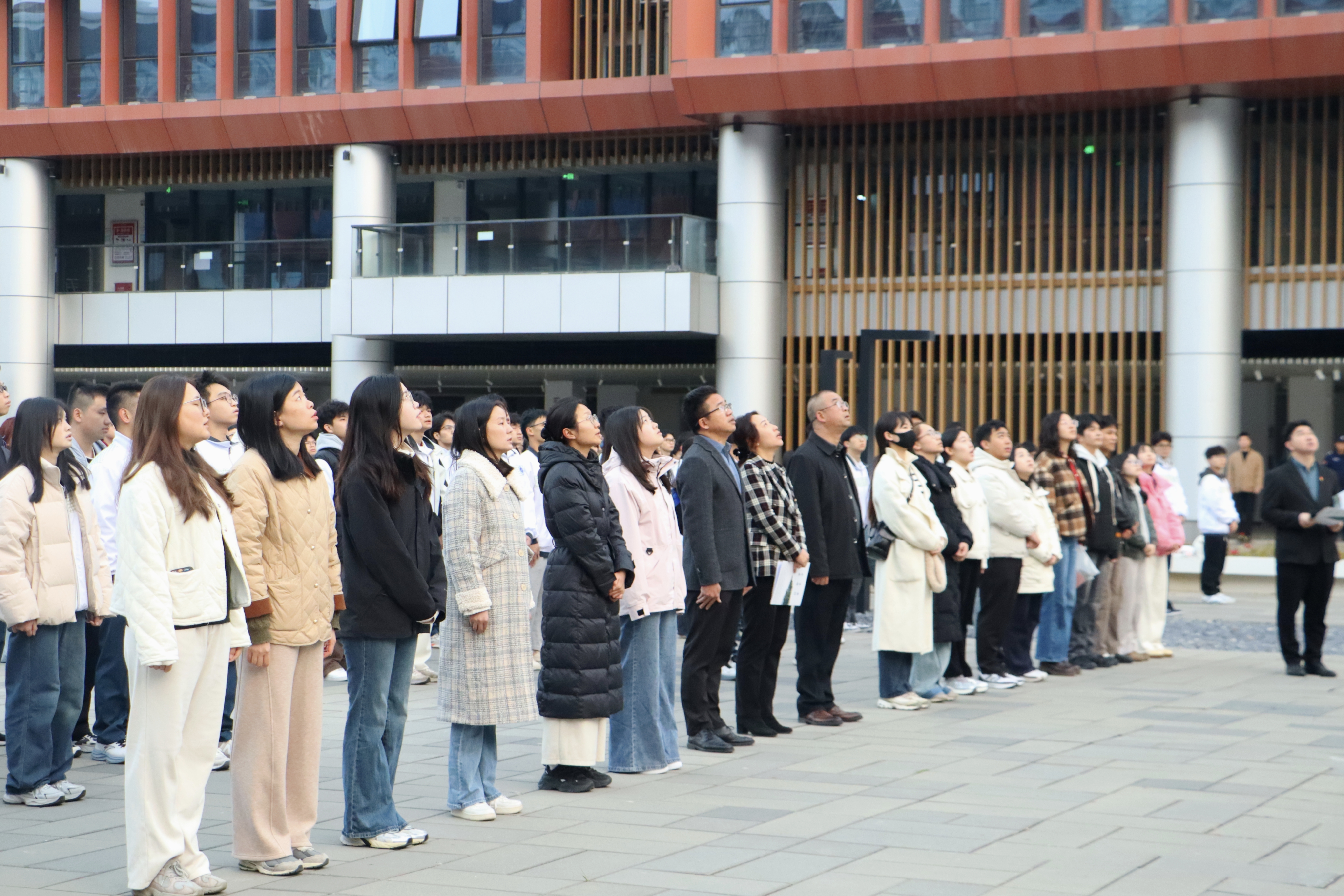 行注目礼.jpg
